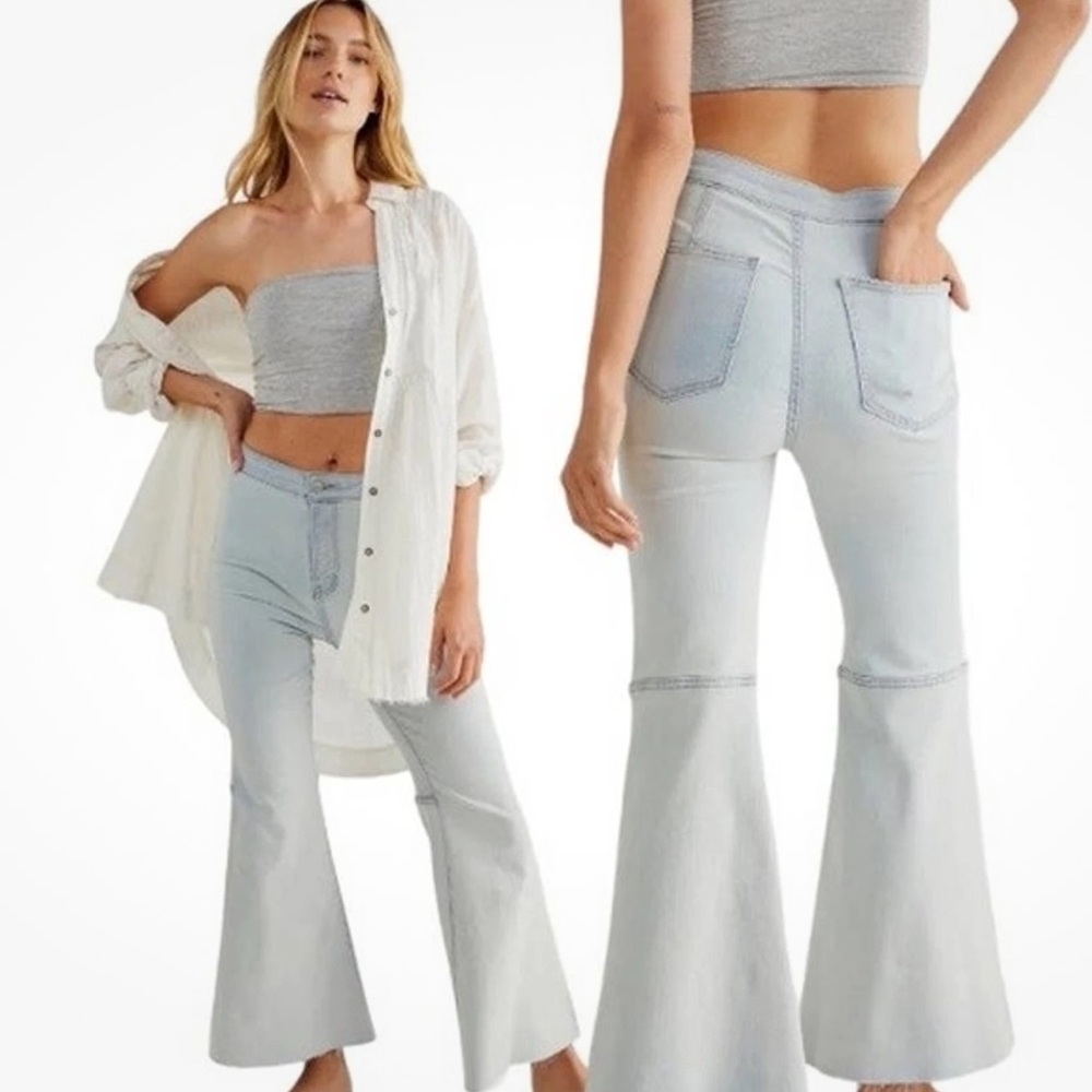 Free People Light Wash Wide Leg Jeans High rise Size 28